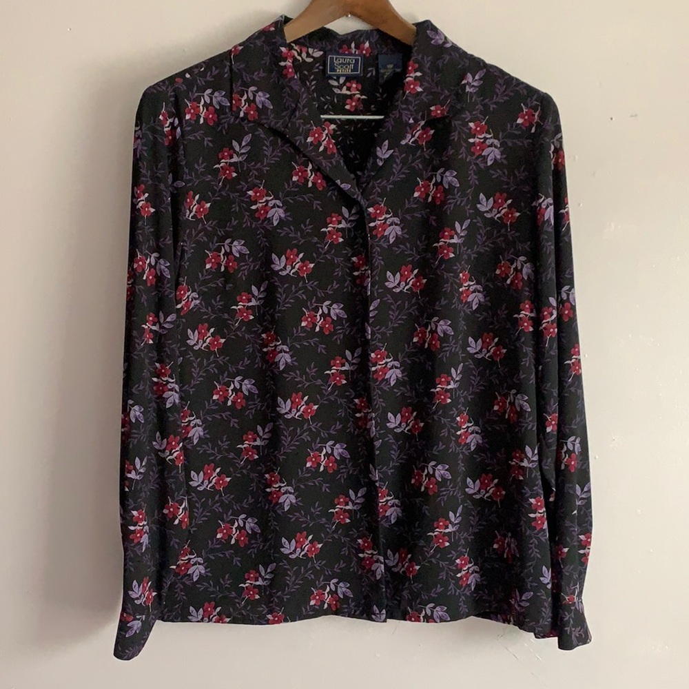 3/$30 Vintage Laura Scott floral button down blouse